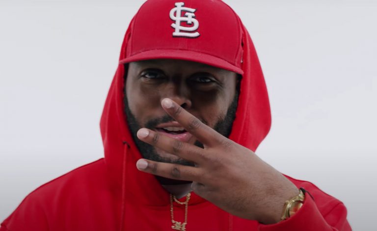 MC Tres – “Toast” (Official Video)