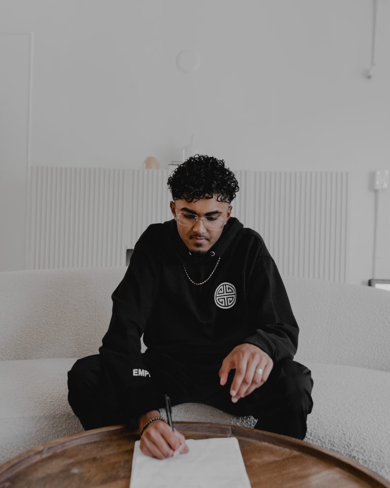 EMPIRE Signs Scarborough’s Vinnin
